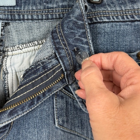 Kim Rogers Straight Leg Jeans Womens Size 12 Mid-Rise Stretch Denim Classic Blue - Picture 7 of 10